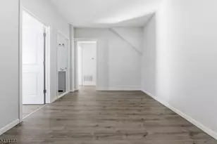 15 E Highland Ave, East Orange, NJ 07018 - Photo 6