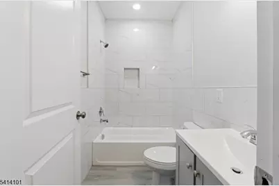 15 E Highland Ave #1, East Orange, NJ 07018 - Photo 4