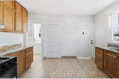 15 E Highland Ave #1, East Orange, NJ 07018 - Photo 14