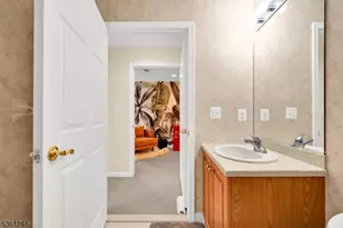 717 Regal Blvd, Livingston, NJ 07039 - Photo 38