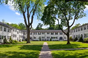 555 Main St - Apt, Chatham, NJ 07928 - Photo 1