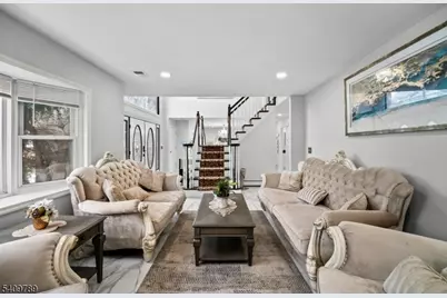 201 Newark Pompton Tpke, Wayne, NJ 07470 - Photo 4