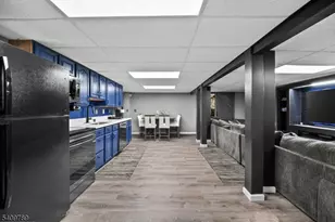 201 Newark Pompton Turnpike, Wayne, NJ 07470 - Photo 32