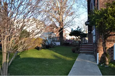 330 Chase Ave #G, Lyndhurst Township, NJ 07071 - Photo 2