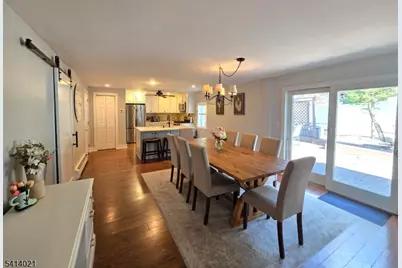 7 Oakwood Trl, Kinnelon, NJ 07405 - Photo 1