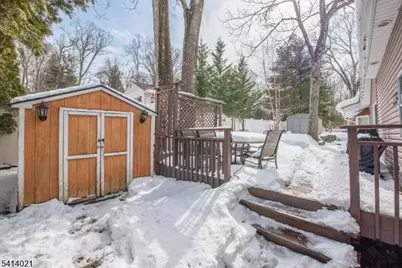 7 Oakwood Trl, Kinnelon, NJ 07405 - Photo 18