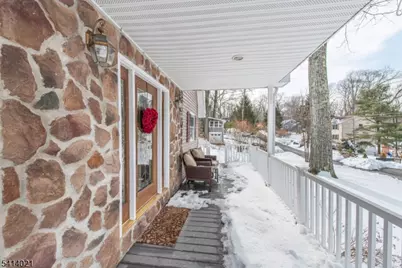 7 Oakwood Trl, Kinnelon, NJ 07405 - Photo 2