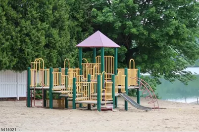 7 Oakwood Trl, Kinnelon, NJ 07405 - Photo 24