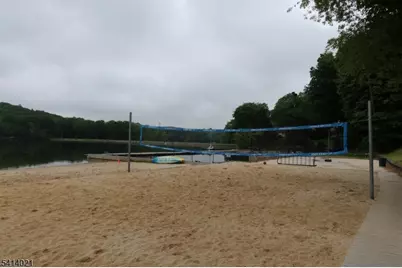 7 Oakwood Trl, Kinnelon, NJ 07405 - Photo 22