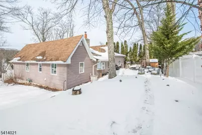 7 Oakwood Trl, Kinnelon, NJ 07405 - Photo 16