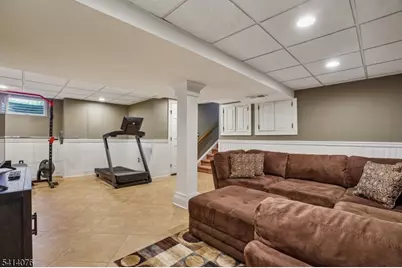 1 Briarcliff Rd, Morris Plains, NJ 07950 - Photo 28