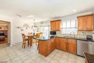 36 Flintlock Dr, Washington Township, NJ 07853 - Photo 10