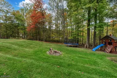 2 Briarcliff Ter, Kinnelon, NJ 07405 - Photo 8