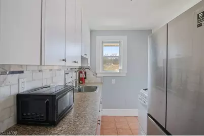 70 Elm Rd, Caldwell, NJ 07006 - Photo 6