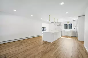 15 Glen Rd, Parsippany, NJ 07054 - Photo 2