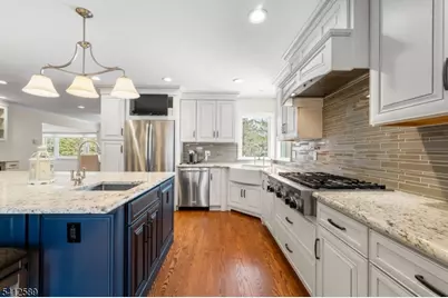 10 Bayberry Ln, Randolph Township, NJ 07869 - Photo 6