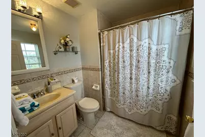 29 Madonna Pl #A, East Orange, NJ 07018 - Photo 18