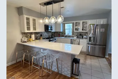 29 Madonna Pl #A, East Orange, NJ 07018 - Photo 12