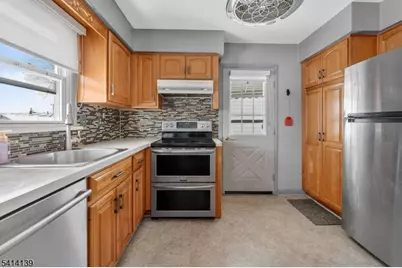 24 4th Ave, Woodbridge Township, NJ 07064 - Photo 12