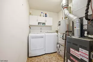 10 D New Bedford R, West Milford, NJ 07480 - Photo 18