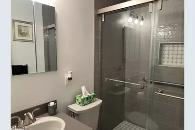 385 Colonial Ave, Union Township, NJ 07083 - Photo 14