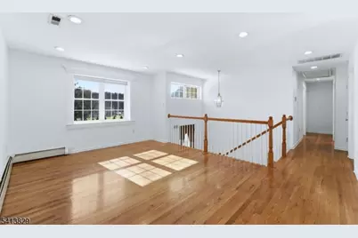 105 Hillside Ter, Lebanon Township, NJ 07830 - Photo 4