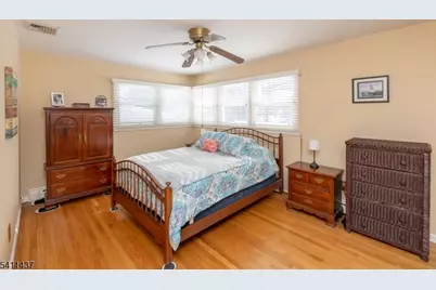 100 Eyland Ave, Roxbury Township, NJ 07876 - Photo 16