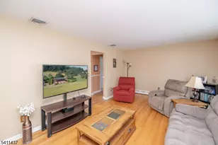 100 Eyland Ave, Roxbury Township, NJ 07876 - Photo 12