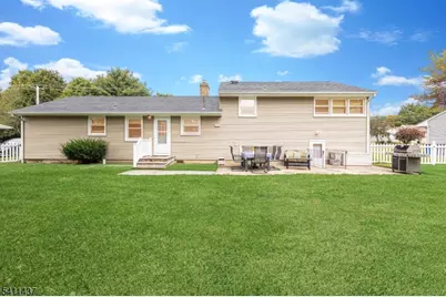 100 Eyland Ave, Roxbury Township, NJ 07876 - Photo 32