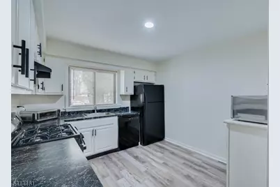 2211 Old Stone Mill Dr #2211, East Windsor Township, NJ 08512 - Photo 14