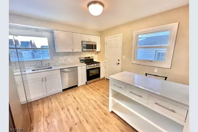 5 Gardner Pl, Sayreville, NJ 08859 - Photo 8