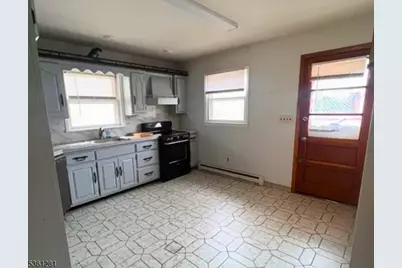 73-75 Maple St, Paterson, NJ 07522 - Photo 8