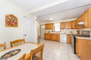 10 Burlington Rd, Clifton, NJ 07012 - Photo 4