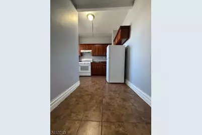 1116 Anna St #5H, Elizabeth, NJ 07201 - Photo 4