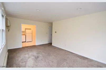 7 Oak Ridge Rd, West Milford, NJ 07438 - Photo 2