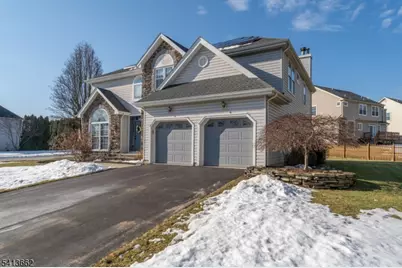 11 Jade Ln, Lopatcong Township, NJ 08865 - Photo 4
