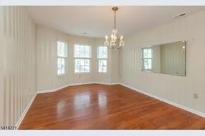 28 Lincoln Ave, Parsippany, NJ 07034 - Photo 4