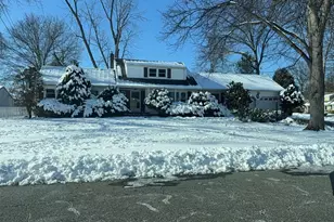 2 Peach Tree Ct, Parsippany, NJ 07054 - Photo 6