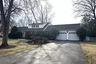 2 Peach Tree Ct, Parsippany, NJ 07054 - Photo 2