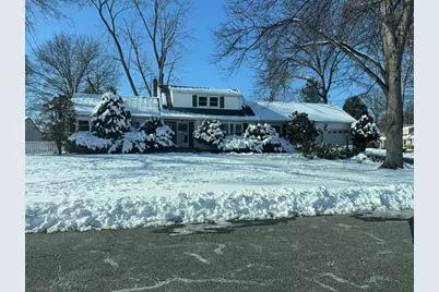 2 Peach Tree Ct, Parsippany, NJ 07054 - Photo 1