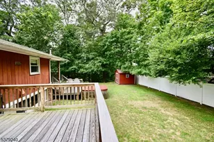 221 S Maryland Ave, Jefferson Township, NJ 07849 - Photo 12