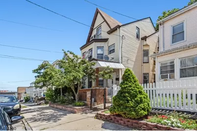 26 Hemlock St #3, Paterson, NJ 07503 - Photo 2