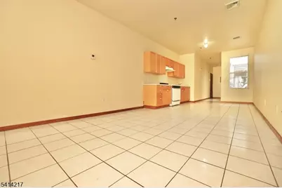 138-140 Fleming Ave Unit #3C, Newark, NJ 07105 - Photo 2