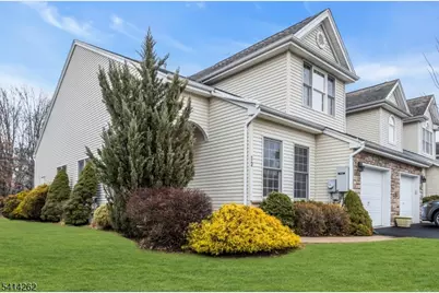 12 Yates Ave, Franklin Township, NJ 08873 - Photo 2