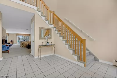 114 Hagerman Ct, Bridgewater Twp., NJ 08807 - Photo 4