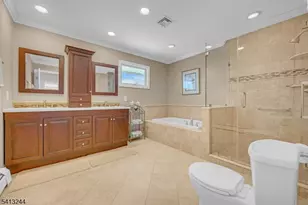 114 Hagerman Ct, Bridgewater Twp., NJ 08807 - Photo 16