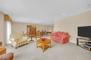 114 Hagerman Ct, Bridgewater Twp., NJ 08807 - Photo 8