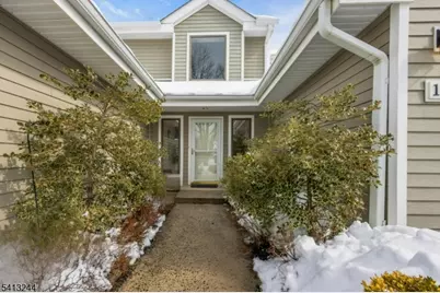 114 Hagerman Ct, Bridgewater Twp., NJ 08807 - Photo 2