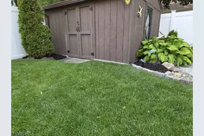 911 Colfax Ave, Pompton Lakes, NJ 07442 - Photo 26