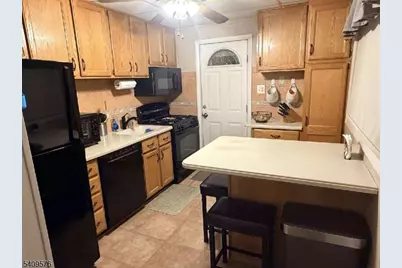 911 Colfax Ave, Pompton Lakes, NJ 07442 - Photo 2